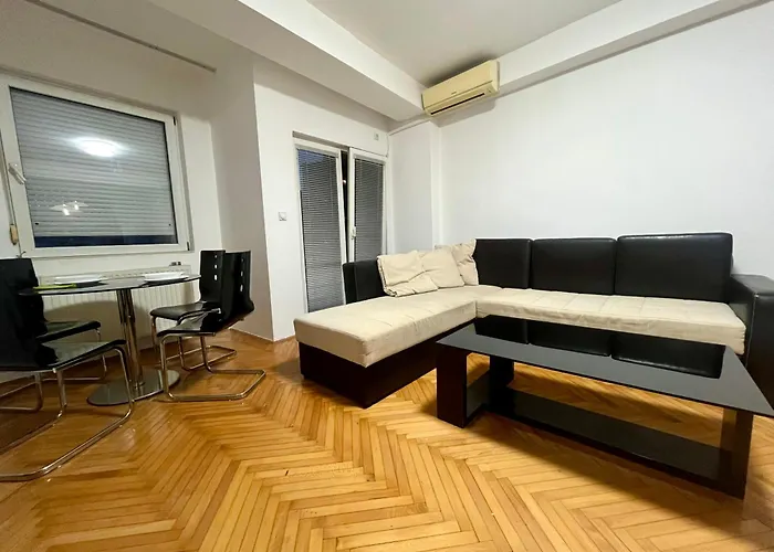 Brightnest Apartment *